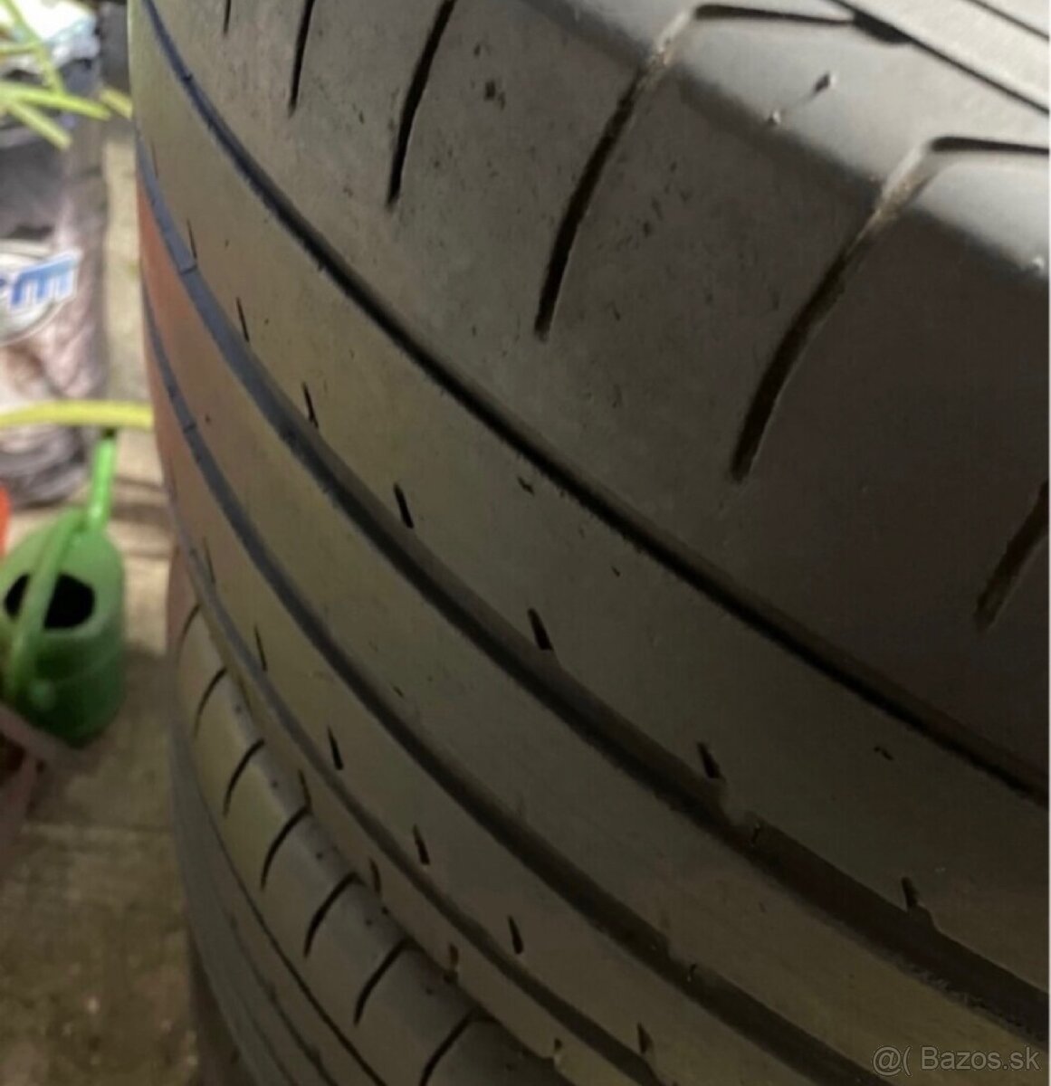 Yokohama 285/40 R21 letné - 2