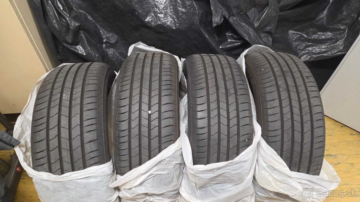 215/55 r18 - 2