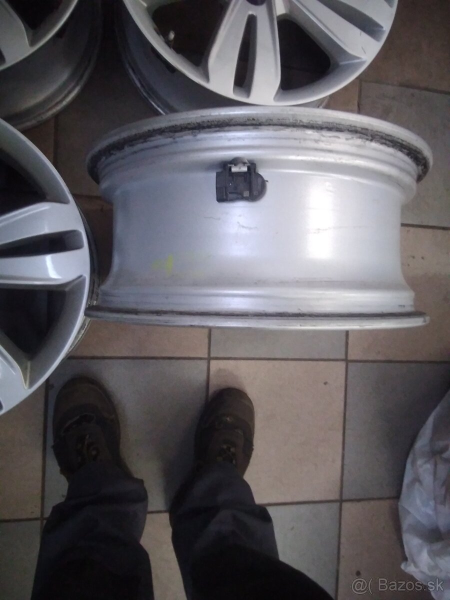 Disky Kia Sportage R17 - 2