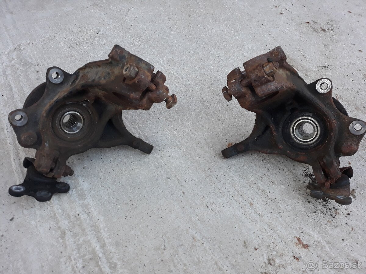Citroen C3 1,4 KFV otoč, brzdové strmene - 2