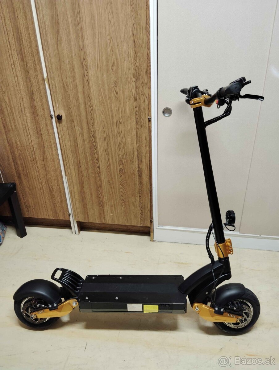 Elektrická kolobežka 2400W - 2