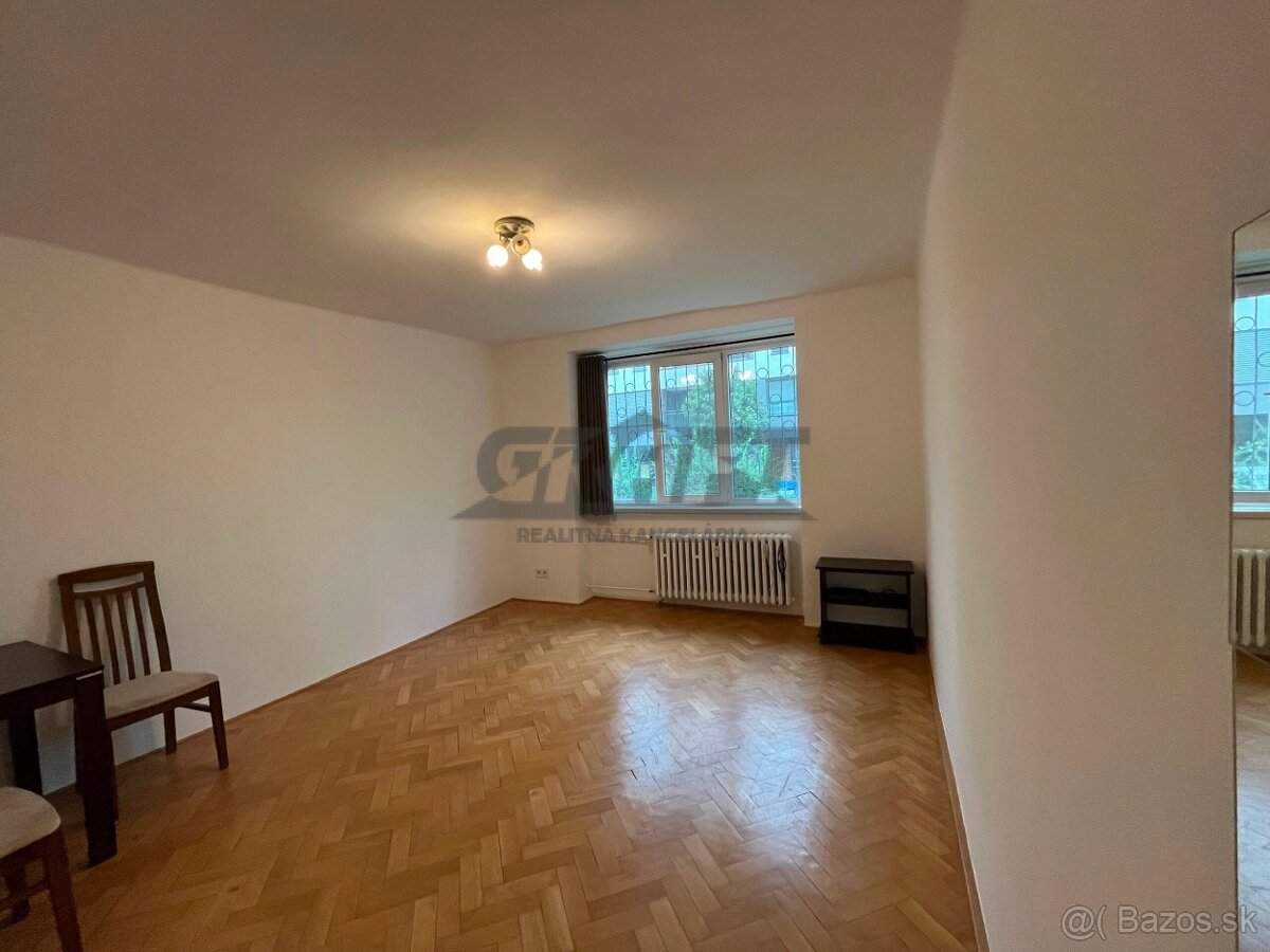 Ponúkame na prenájom garsónku v širšom centre Bratislavy - 2