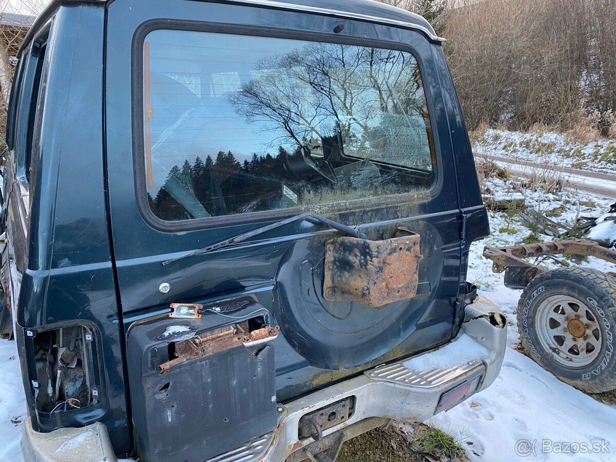 Kufrové dvere hyundai galloper - 2