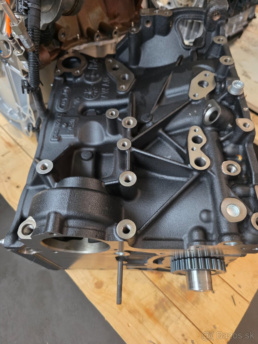 BLOK MOTOR 2,0 TDI DFF / DFS NOVY + KLUKA - 2