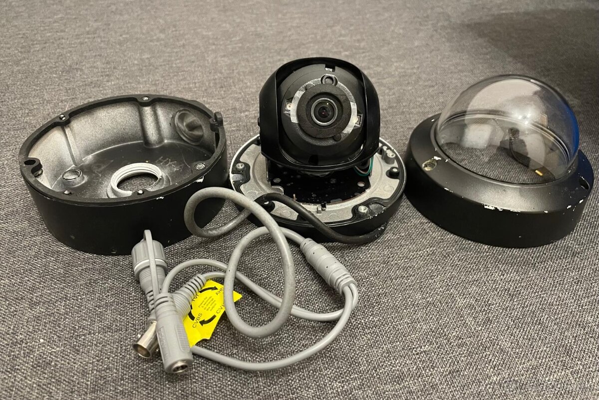 Predám 3x analog kamera DOME +analógové úložisko - 2
