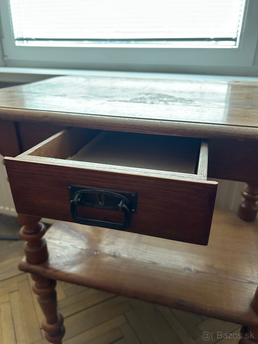 Starožitný stôl - 2