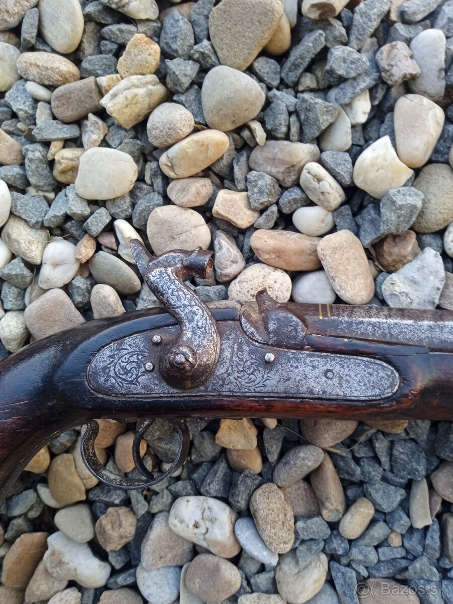 Starožitný pištoľ z 19. storočia - 2