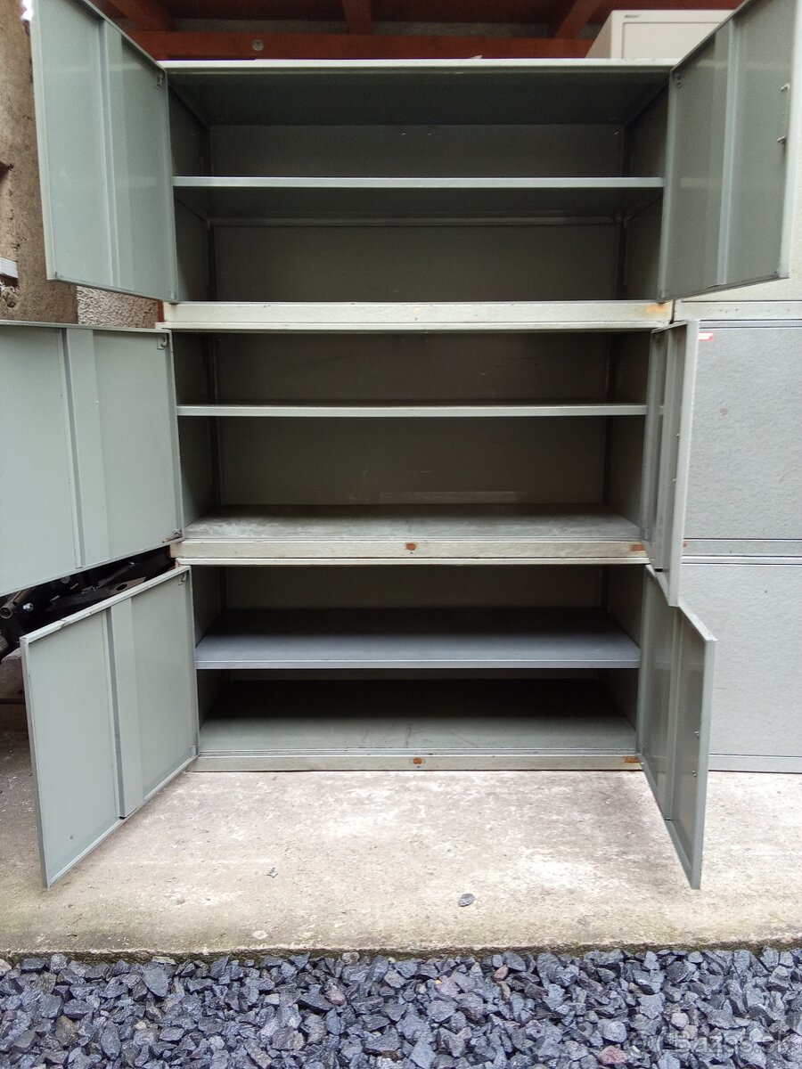 Plechova skriňa - nadstavece. - 2