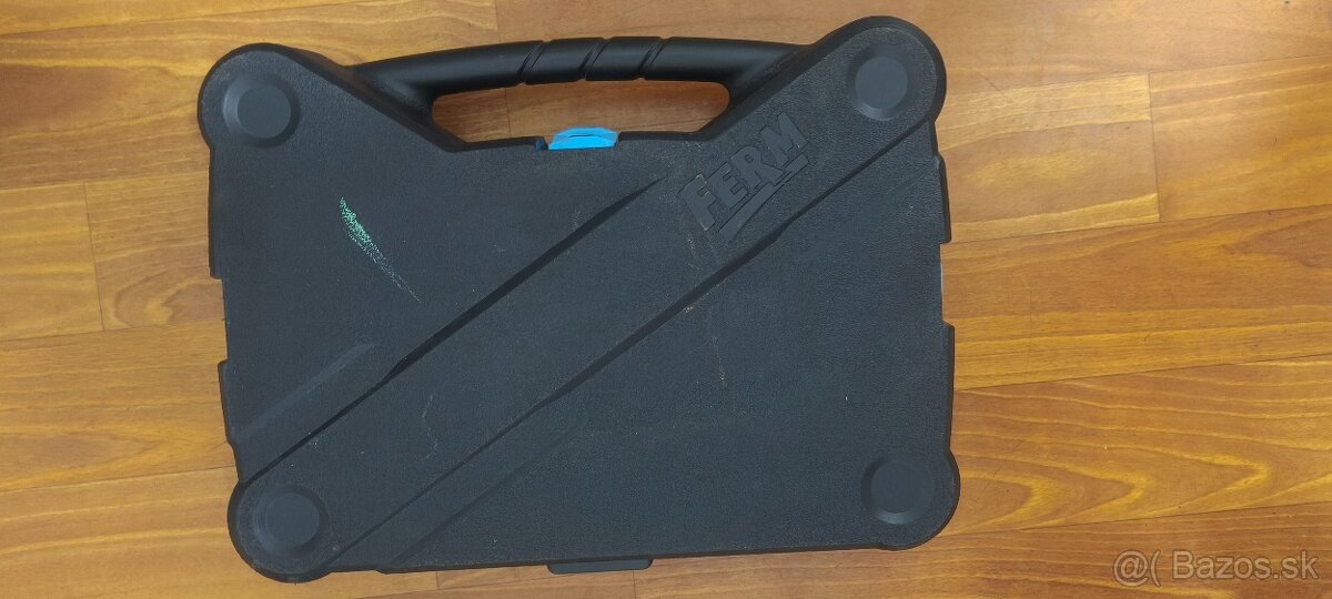 Predám kufríkovú akumulatorovú vrtačku Ferm,2xbaterka - 2