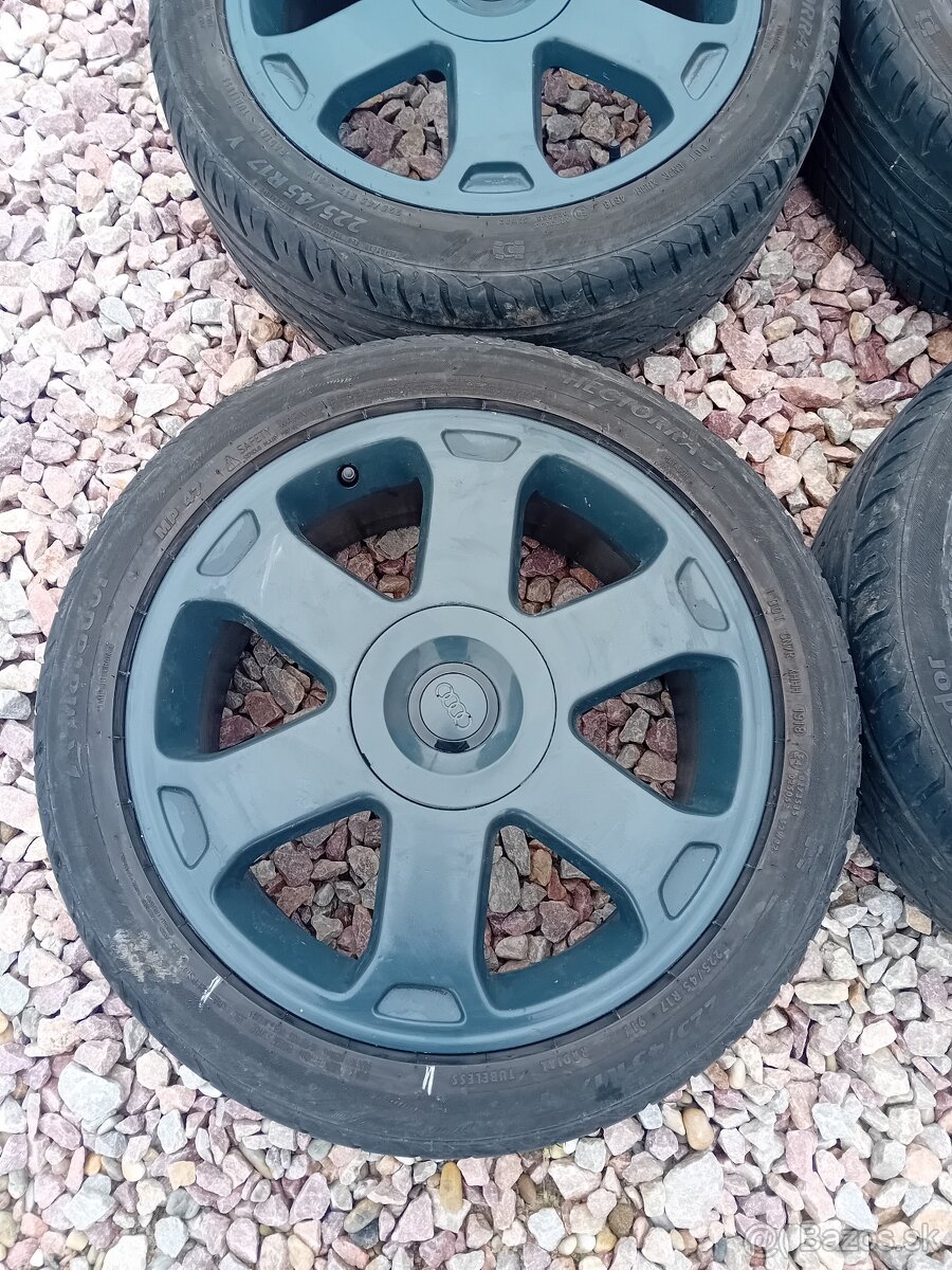 5x100 r17 audi Avus 7.5J et32 - 2
