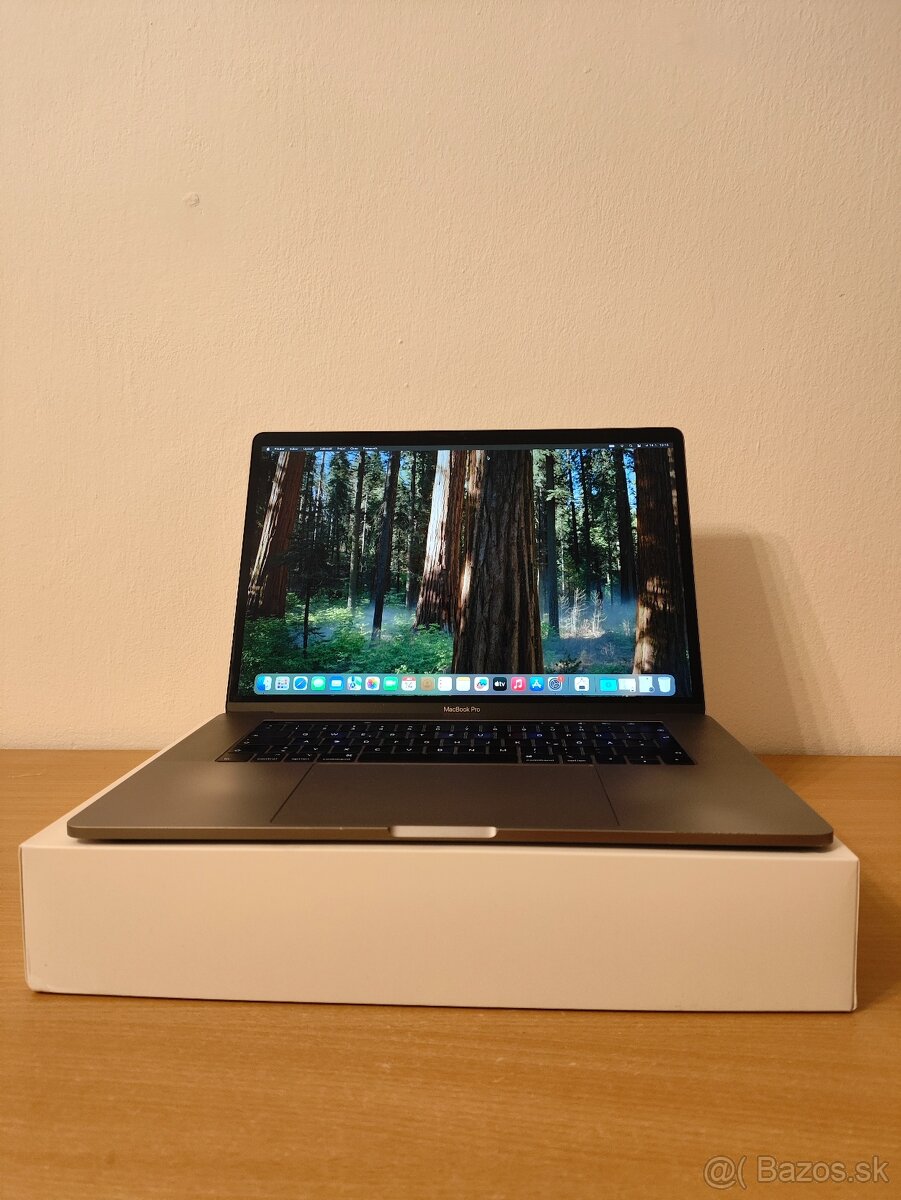 MacBook Pro 15 2019 i7 16GB 256GB - 2