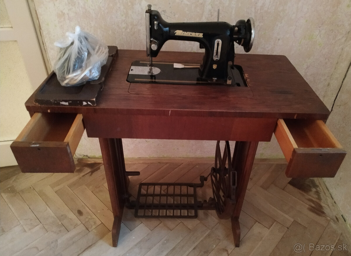 Šijací stroj Minerva - 2