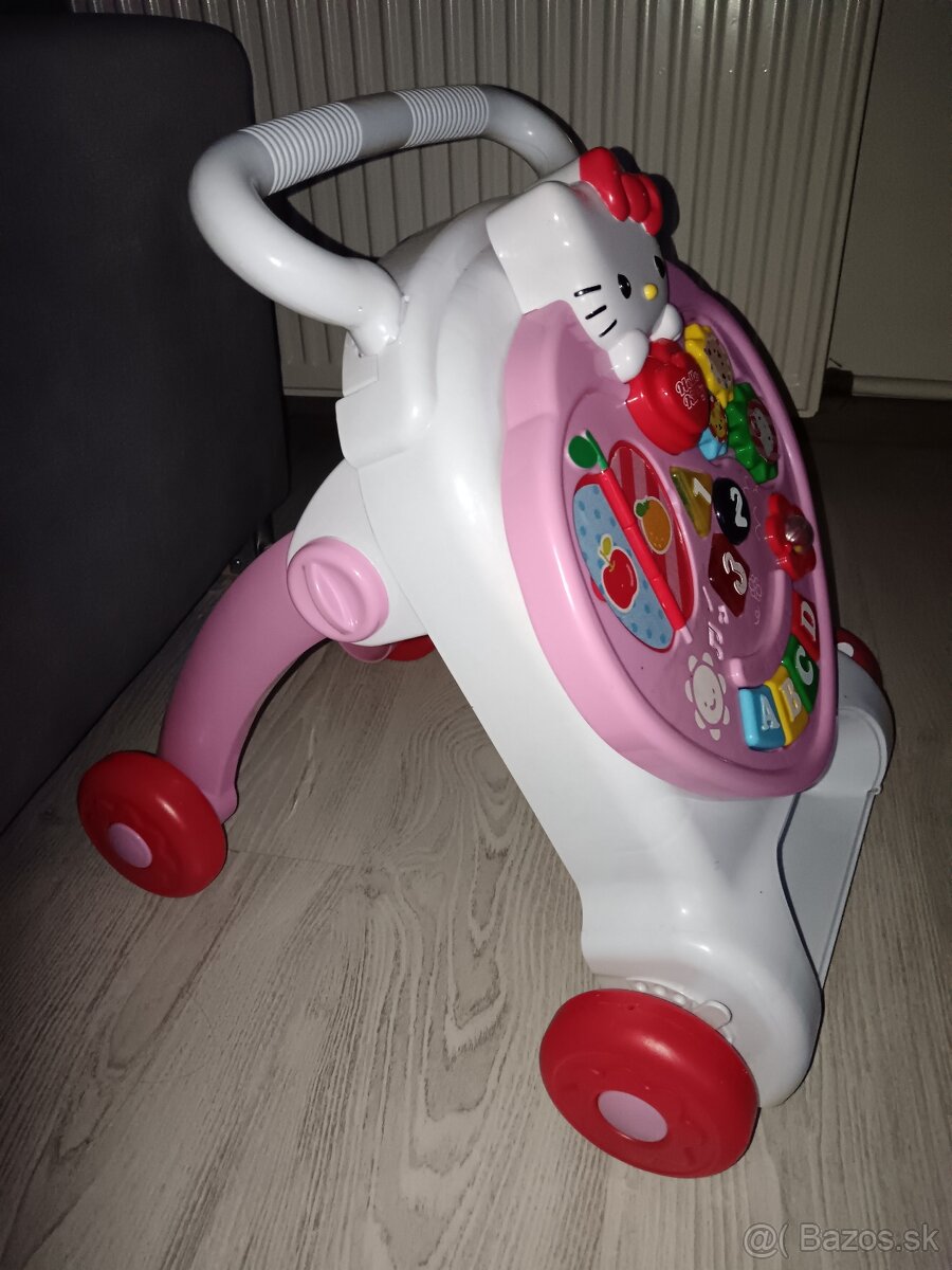 Detské chodítko s motívom Hallo Kitty - 2