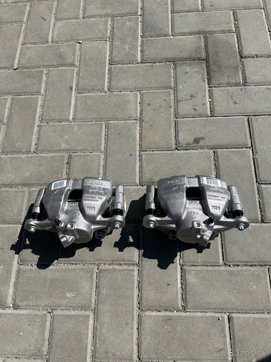 ORIGINÁL PSA predné brzdové strmene - 2