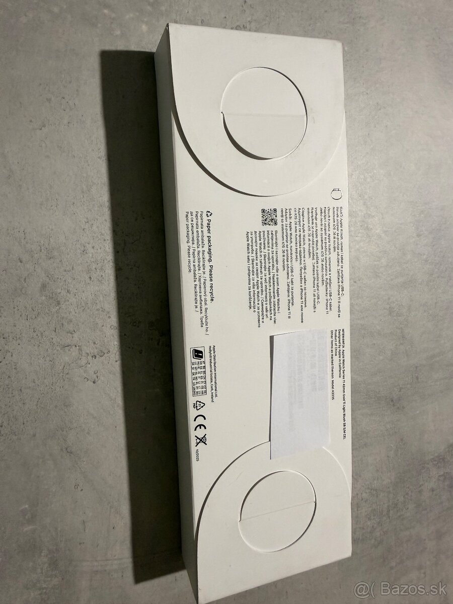 NOVÉ Apple watch 11 42mm cellular - 2