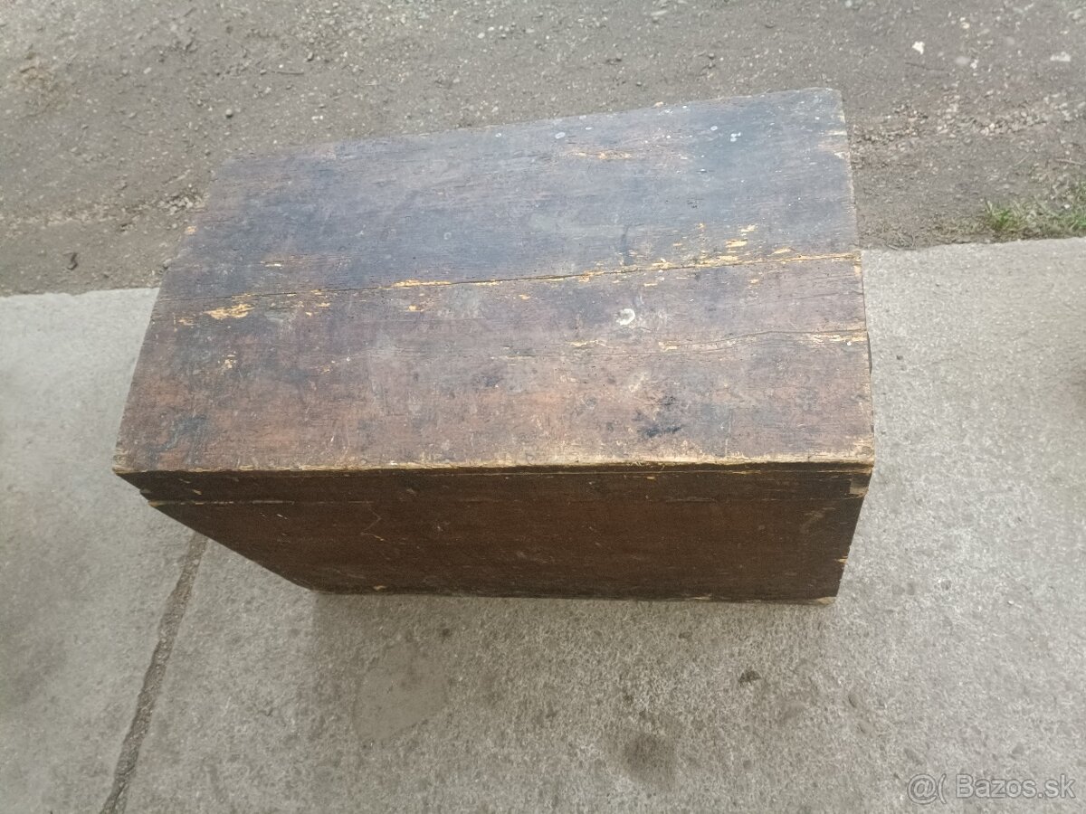 Predám starožitnú truhlicu - 2