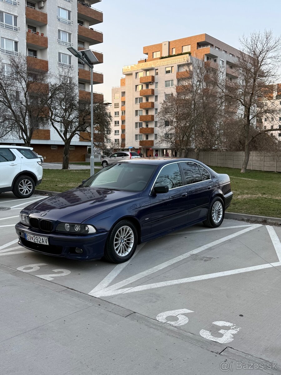 BMW e39 523i - 2