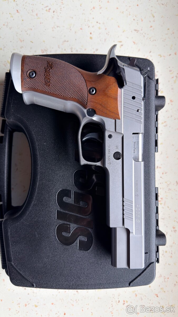Sig Sauer P226 X-SIX - 2