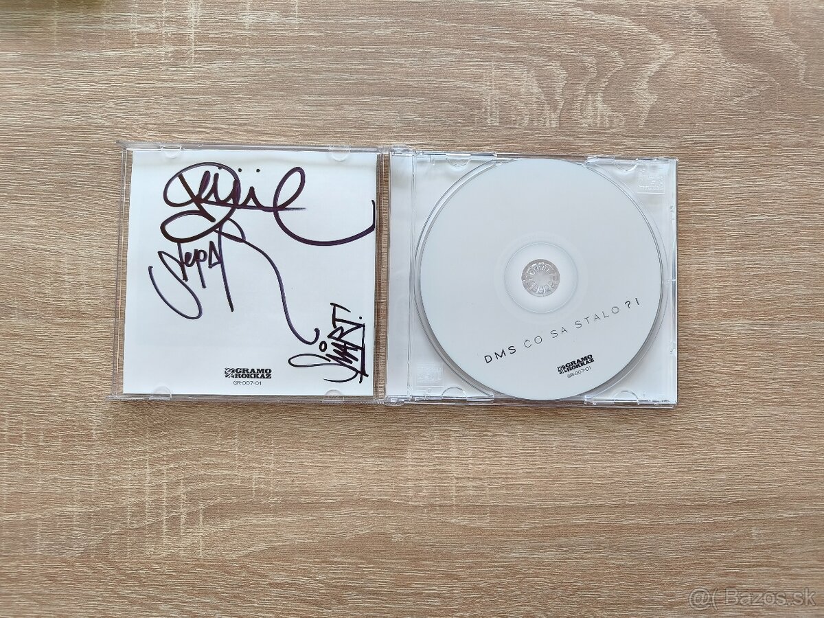 DMS - Čo sa stalo? CD podpísané - 2