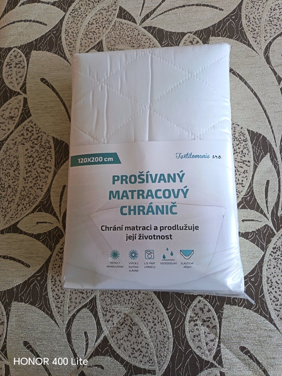Čalúnená posteľ 110 cm - 2