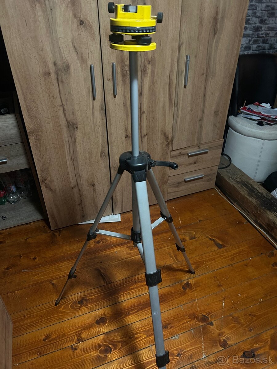 Stojan na laser - 2