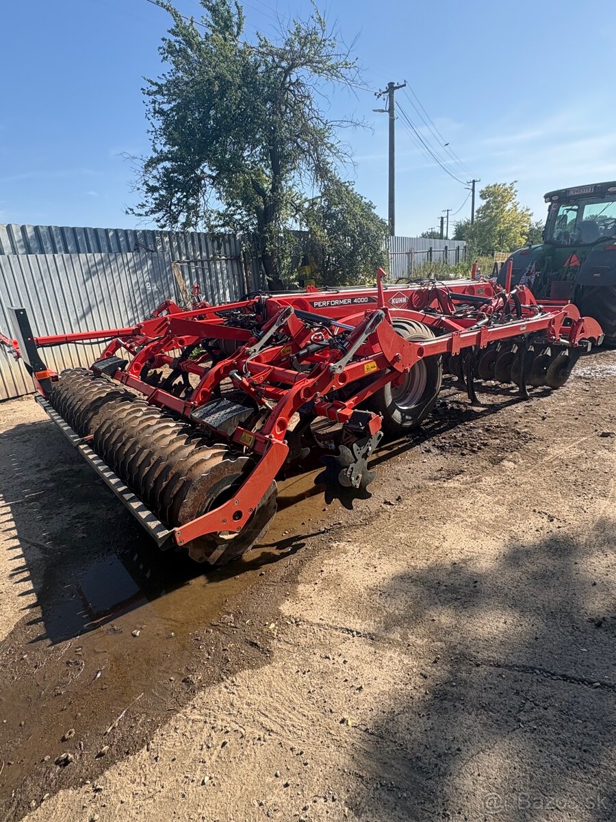 Kuhn performer 4000 - 2