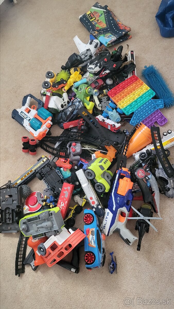 Veľký mech z hrackami - 2