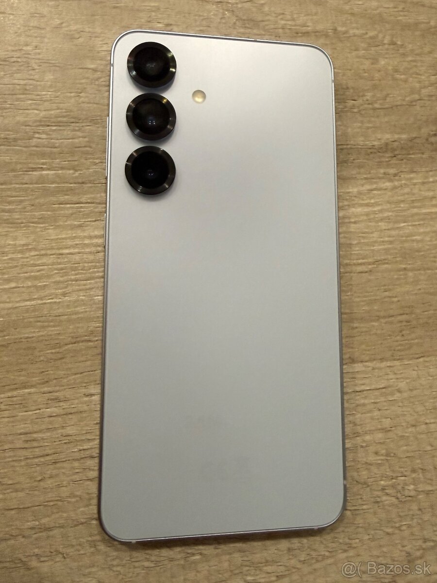 Samsung Galaxy s25 - 2