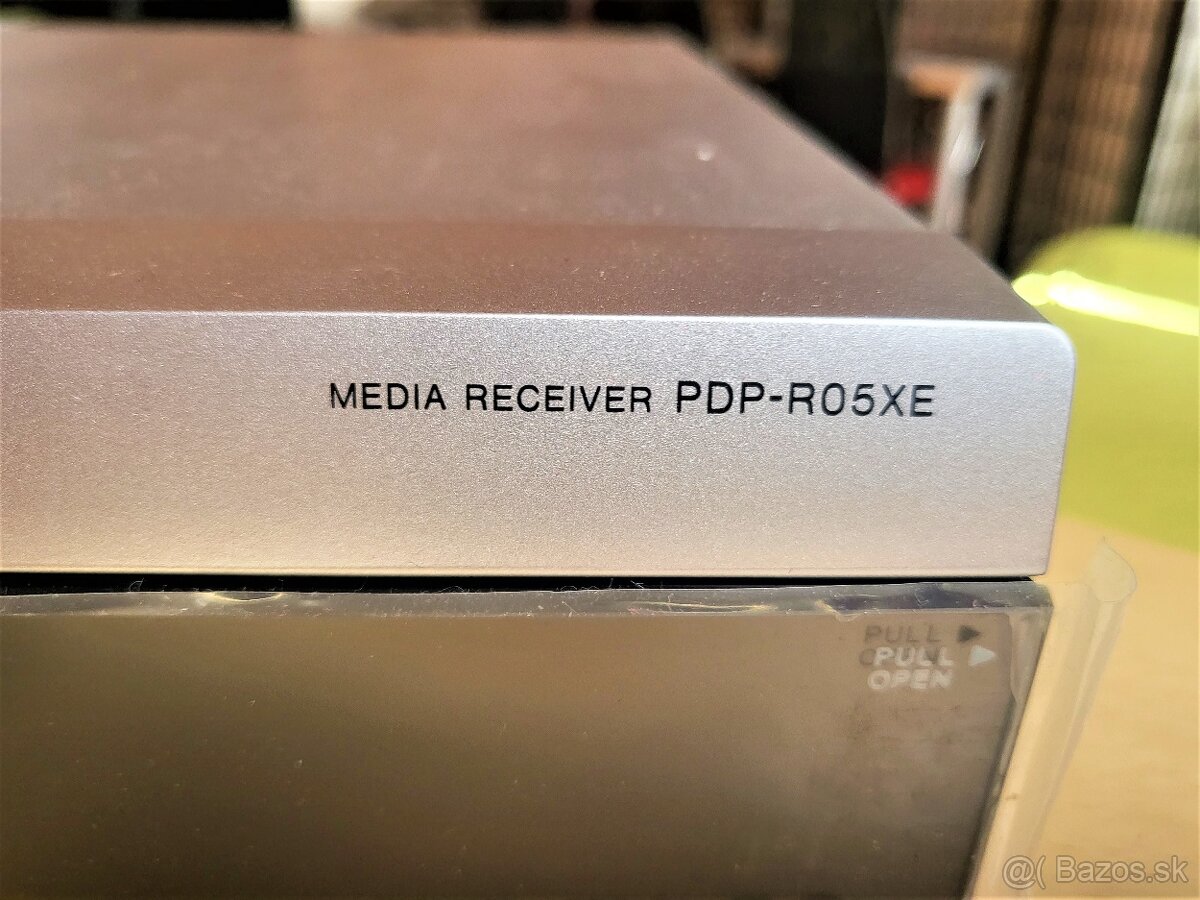 PIONEER PDP - R05XE receiver - 2