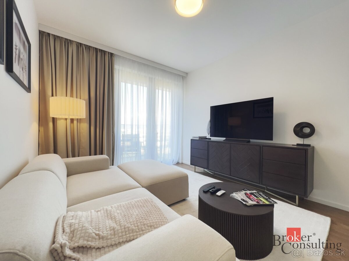 Moderný 2-izbový apartmán s balkónom a garážou, Metropolis – – foto 2