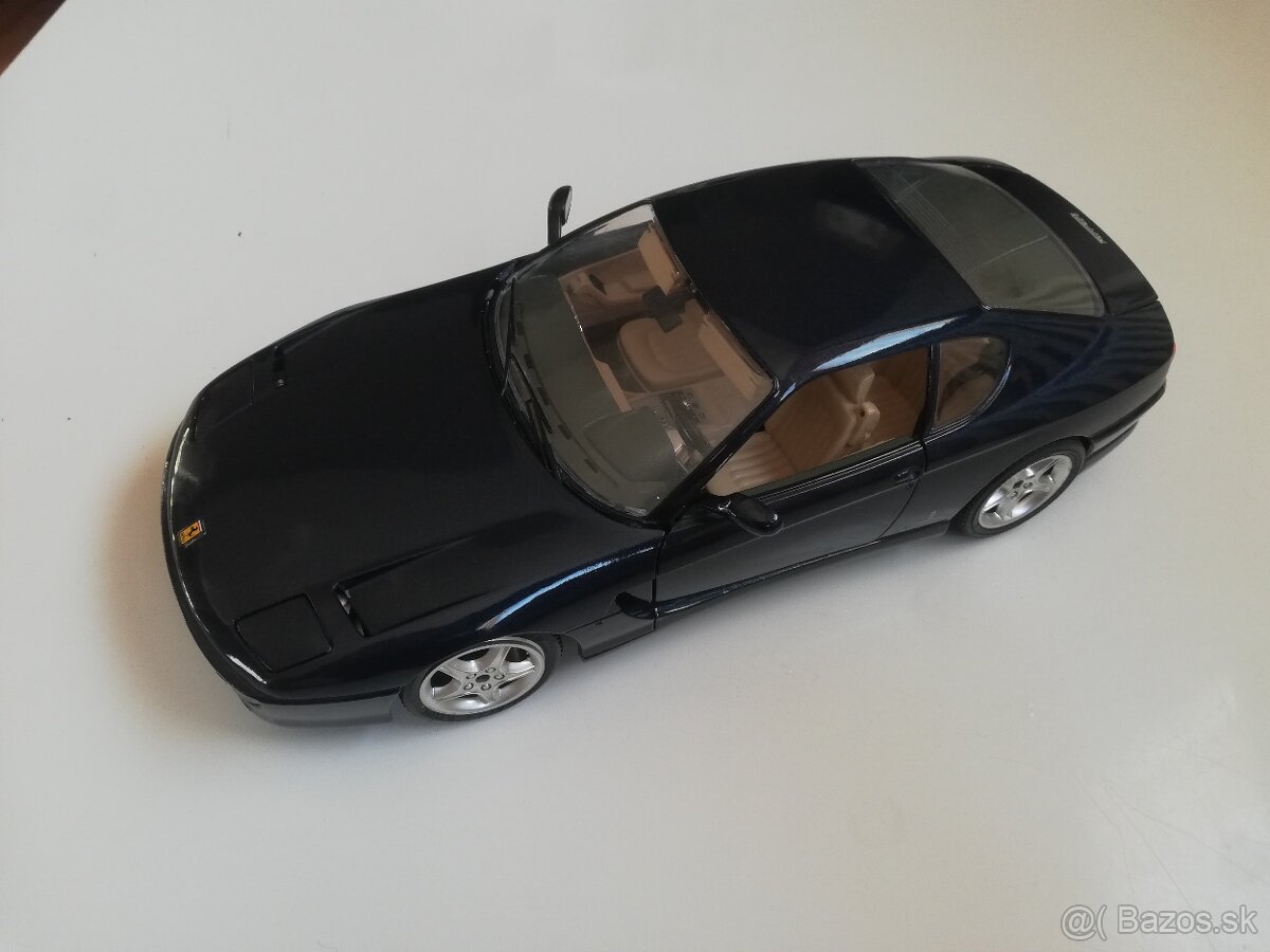 1:18 FERRARI 456 GT Bburago modra - 2