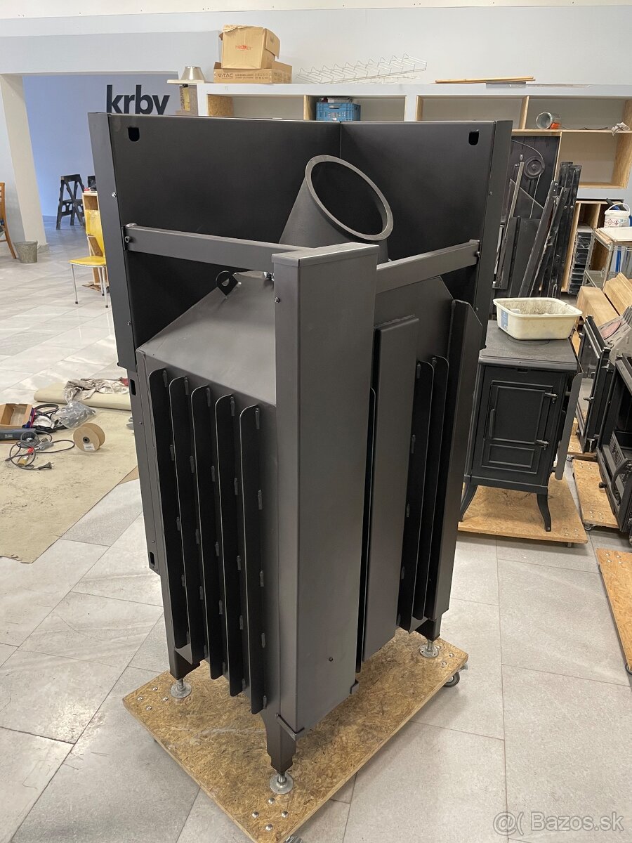 Zdvíhacia rohová krbová vložka SPARTHERM - 2