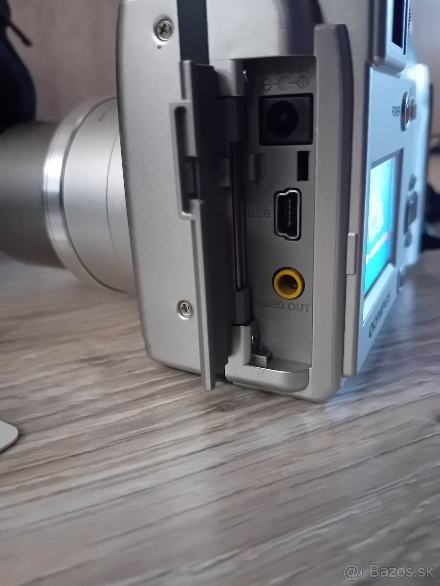 Canon Olympus Camedia C-725 Ultra Zoom - 2