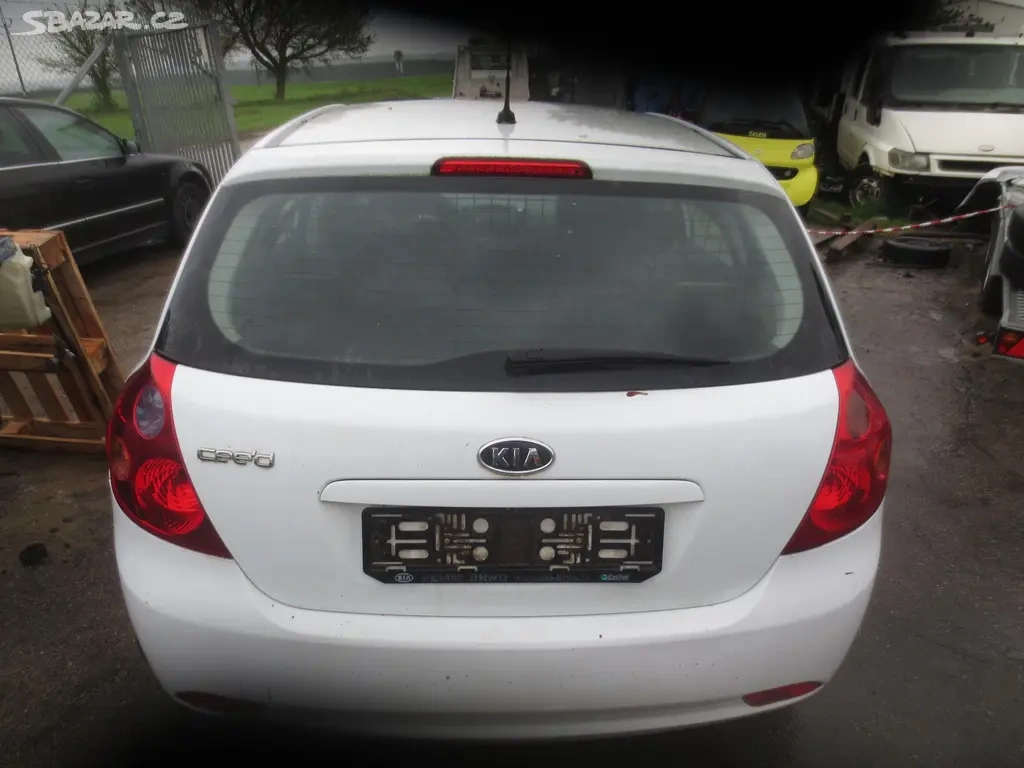 KIA CEED 1.4 BENZIN 80 KW typ G4FA rok 2008 diely - 2