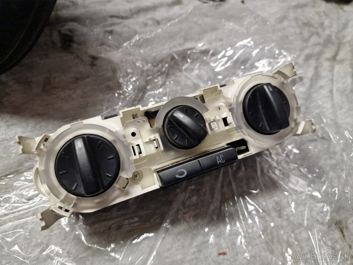 Riadiaca jednotka klimatronicu fabia 1 - 2