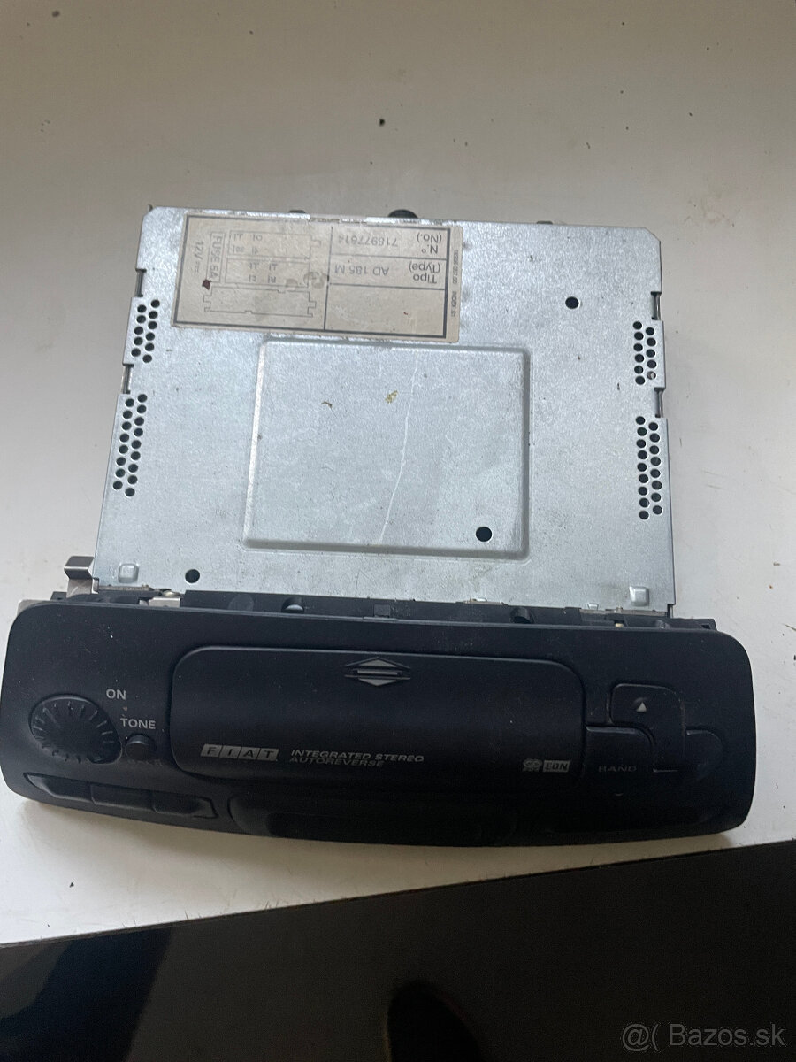 Rádia pre FIAT MAREA-BRAVA-BRAVO a pre RENAULT CLIO - 2