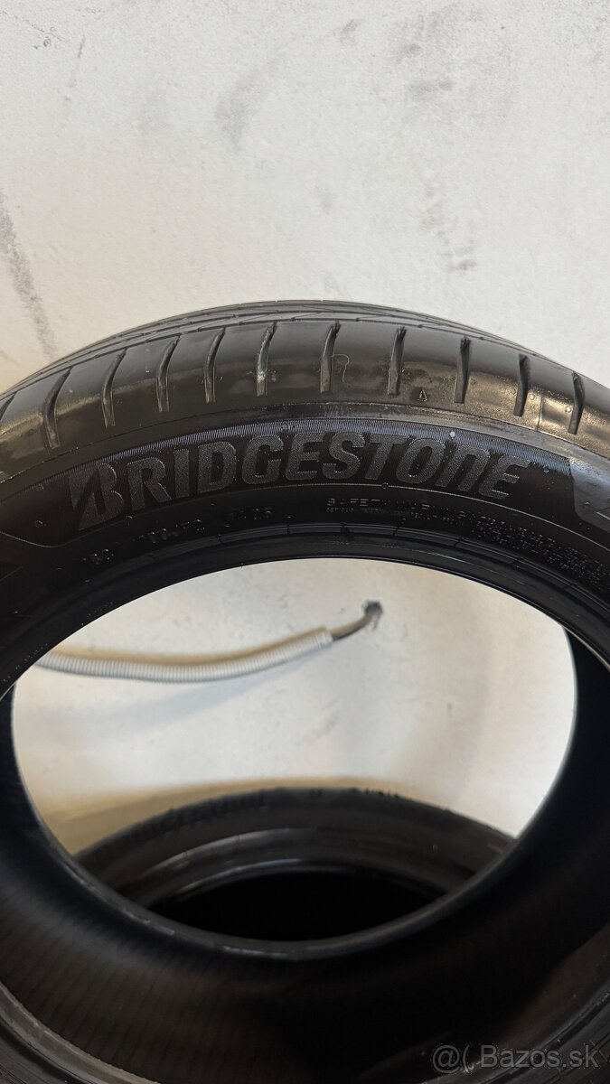 Predám letné pneu 205/55/R17 - 2