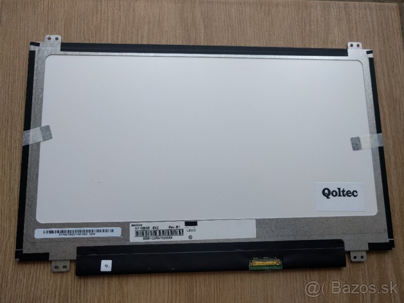 Displeje: 15.6 11.6 HD Slim 30pin horne dolne; bočné uchyty - 2