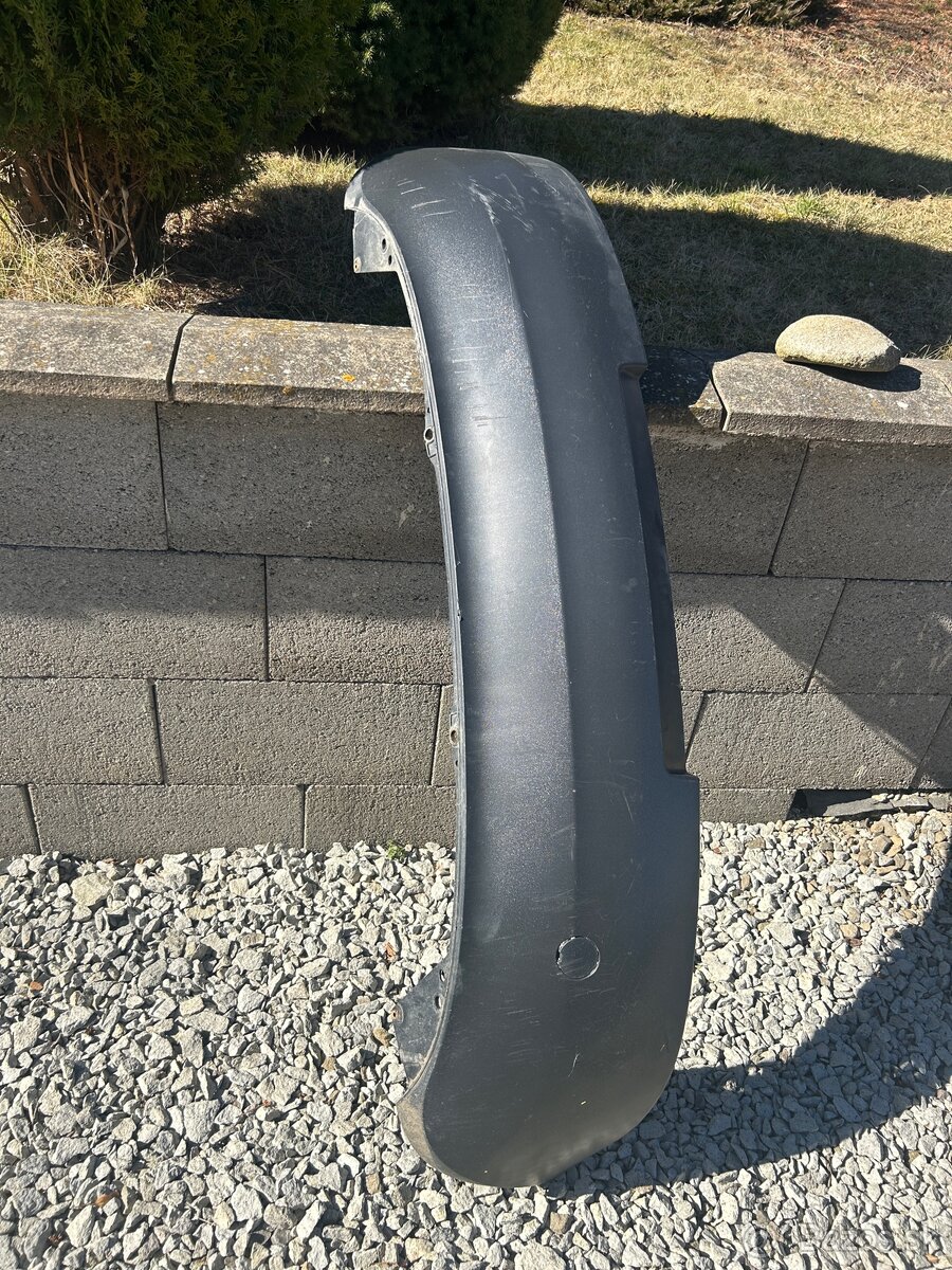 Zadny podnaraznik golf 5 - 2