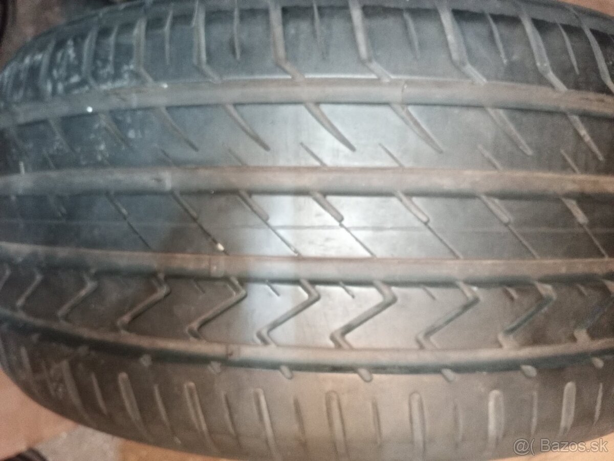 pneumatiky 255/30 ZR22. - 2