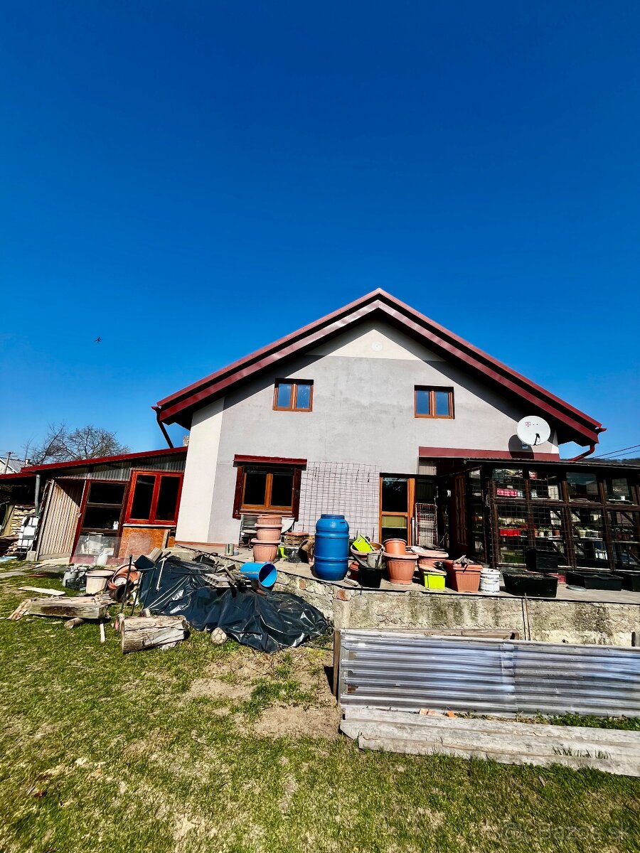 DVOJGENERAČNÝ 5. izb. RD, 600m2, Bystré, VT - 2