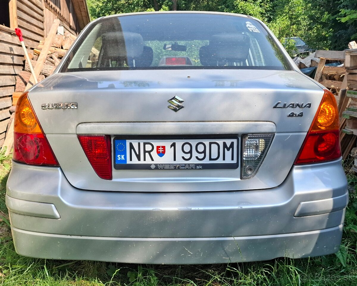 Suzuki Liana - 2