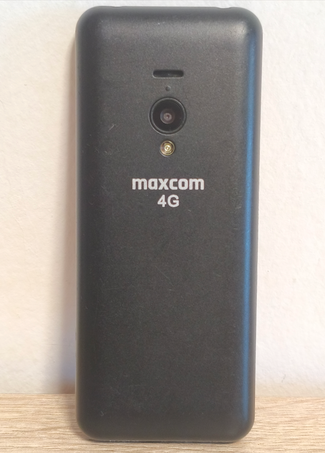 Predám mobil Maxcom MM247 4G DUAL SIM - 2