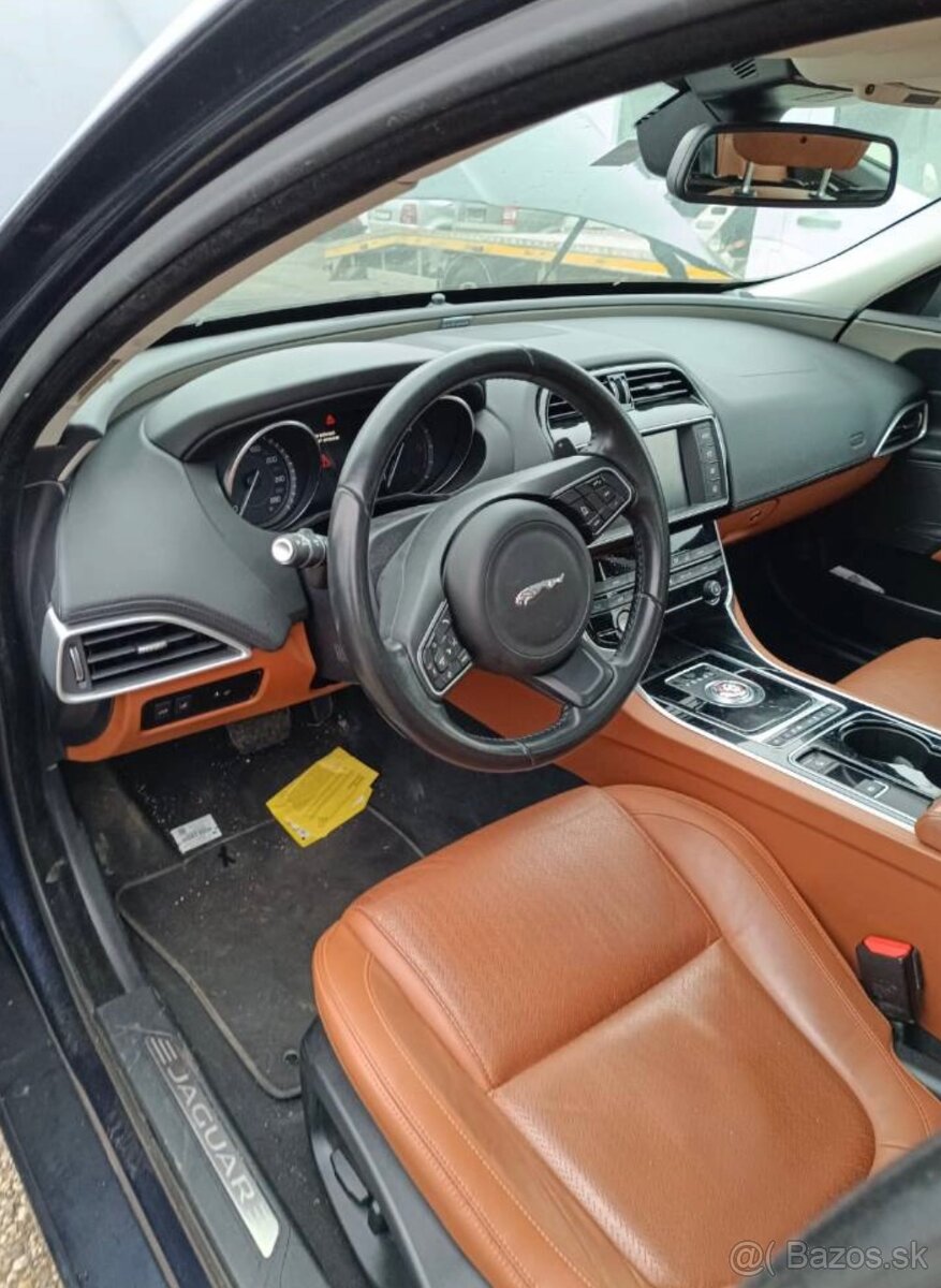 Rozpredam Jaguar xe - 2