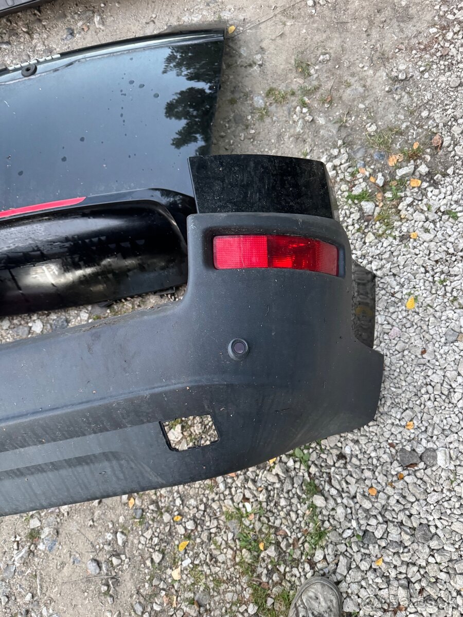 Predám Karosarske diely na Volvo xc90 - 2