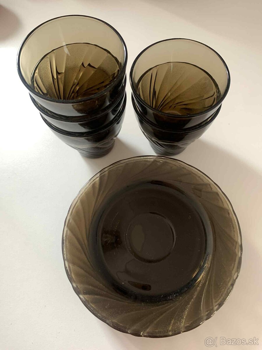 Kuchynský riad sada z hnedého skla - 2