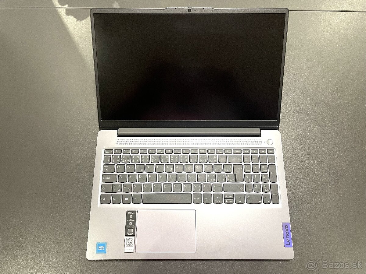 Lenovo IdeaPad Slim 3 15IAN8 - 2