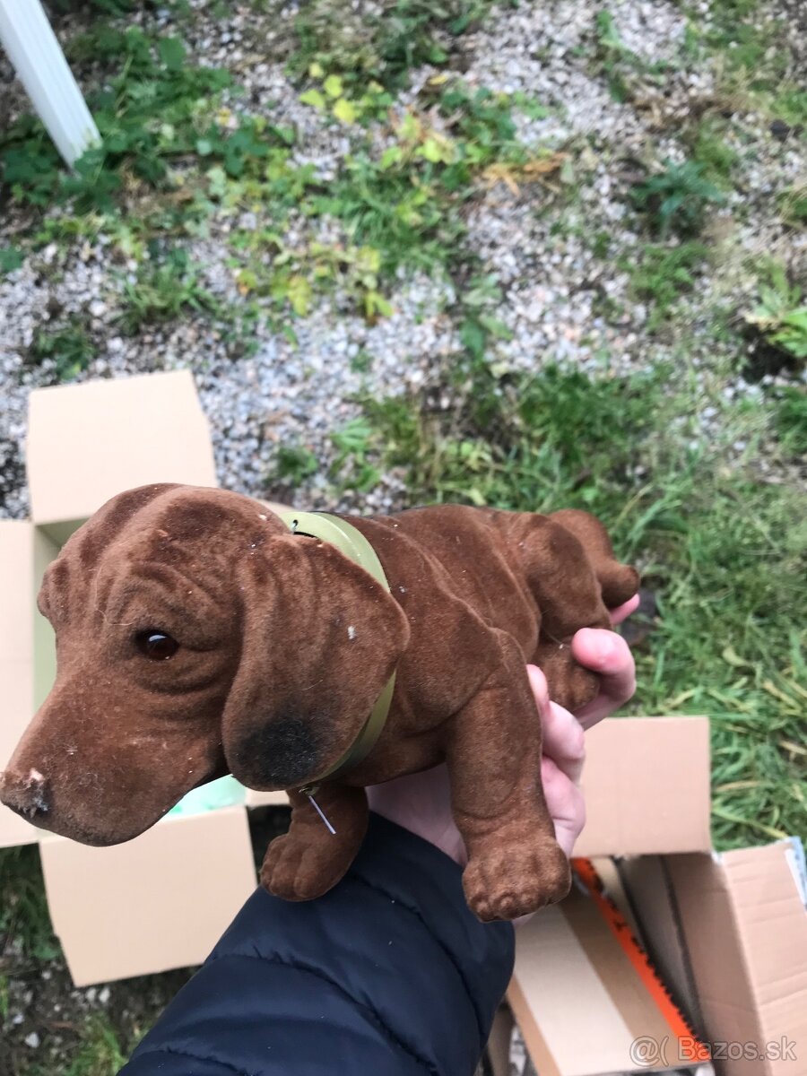 Retro pes s kyvajucou hlavou - 2