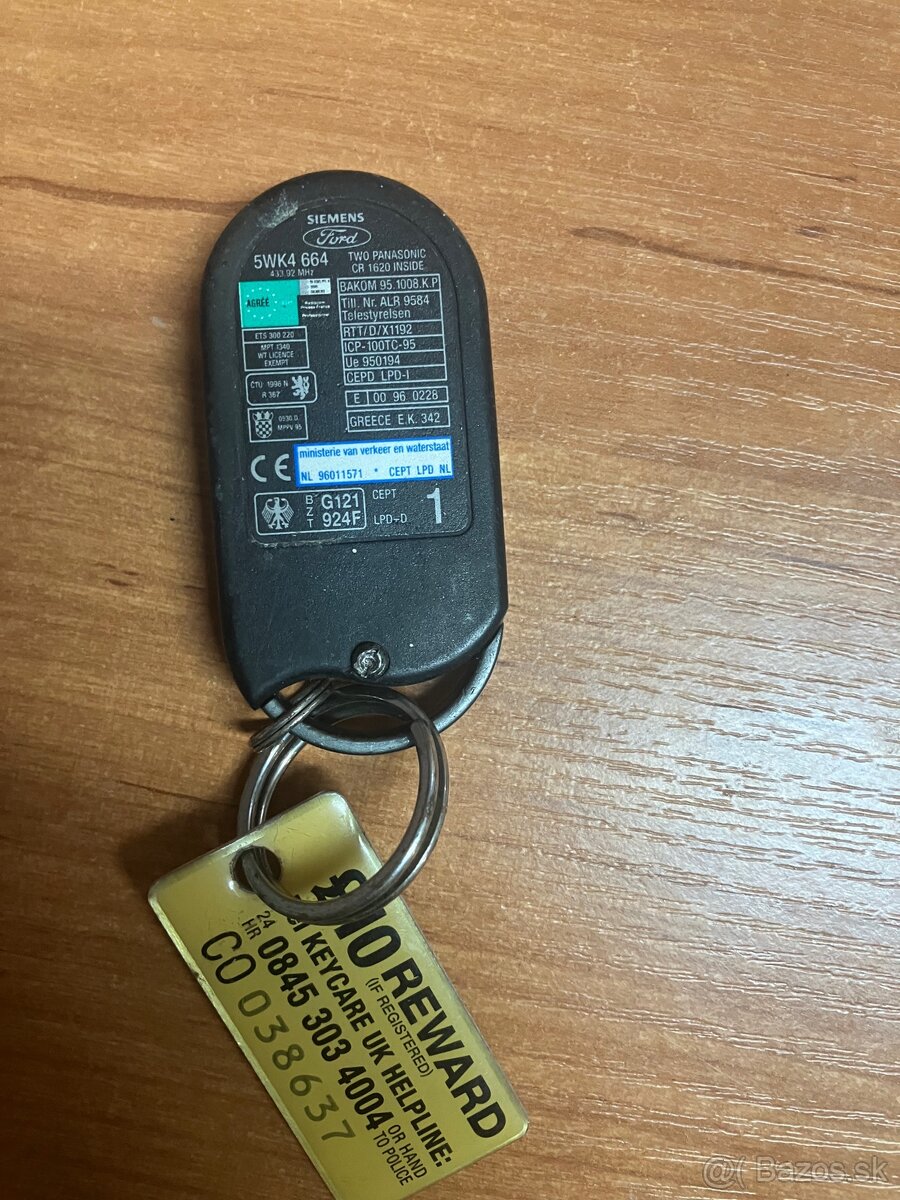 Nissan terrano Ford Mavericks - 2