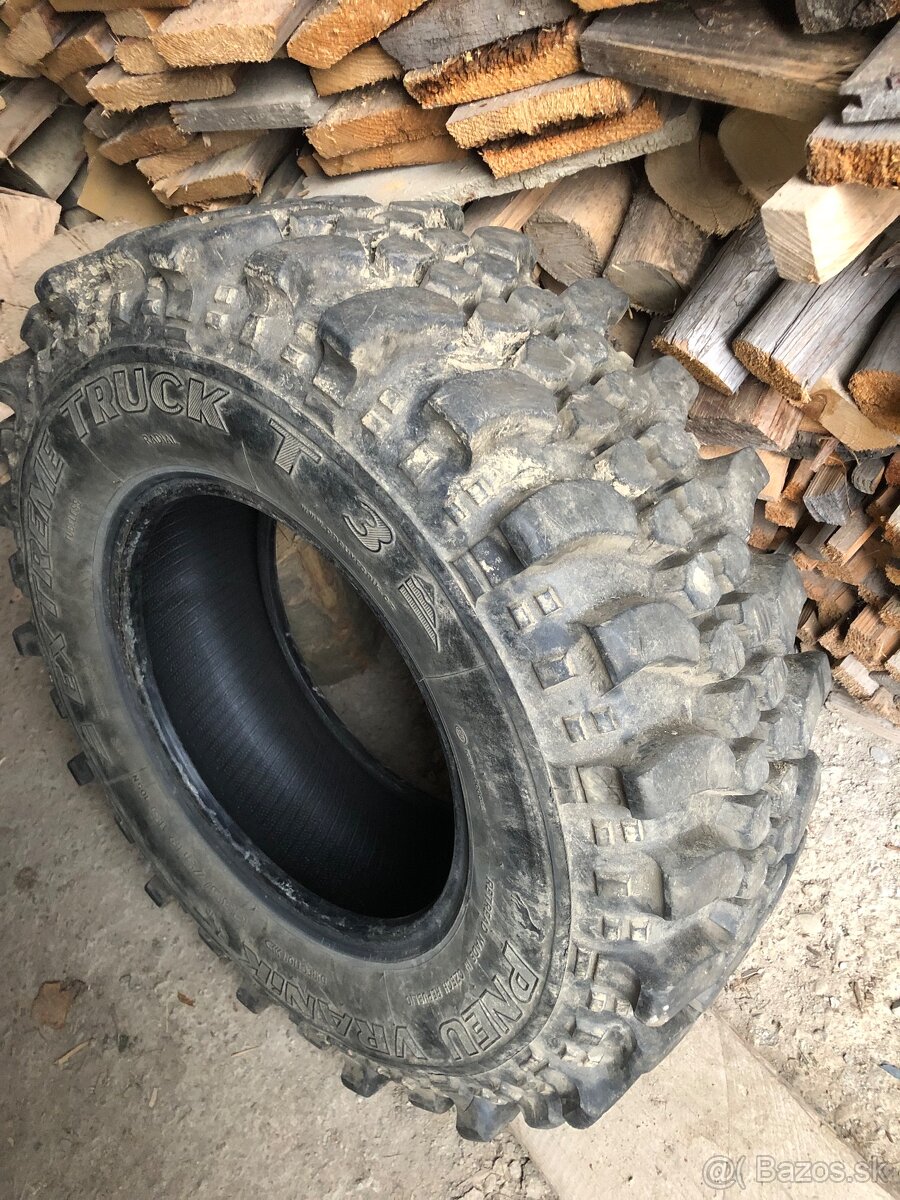Offroad pneumatiky 235/75 R15 Vranik T3-malo jazdené 2ks - 2